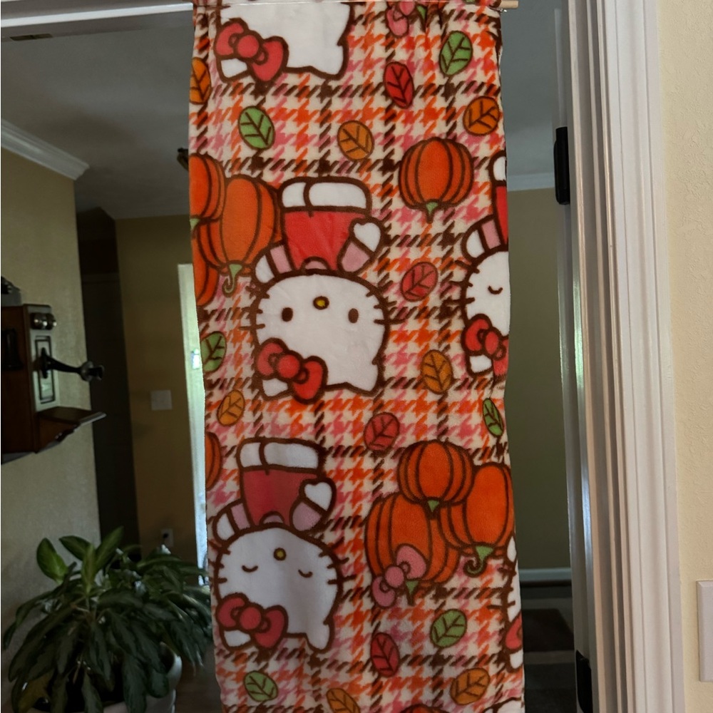 Hello Kitty Autumn blanket
